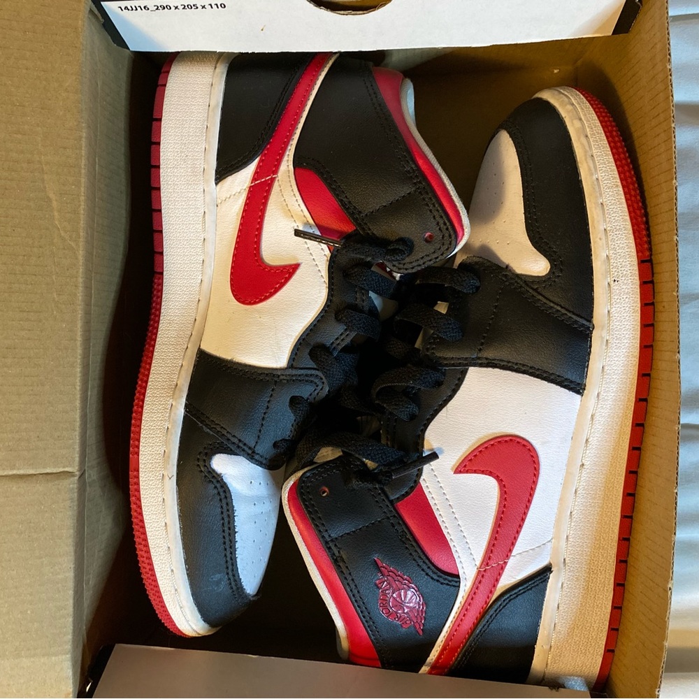 Gym red gs jordan 1 mid